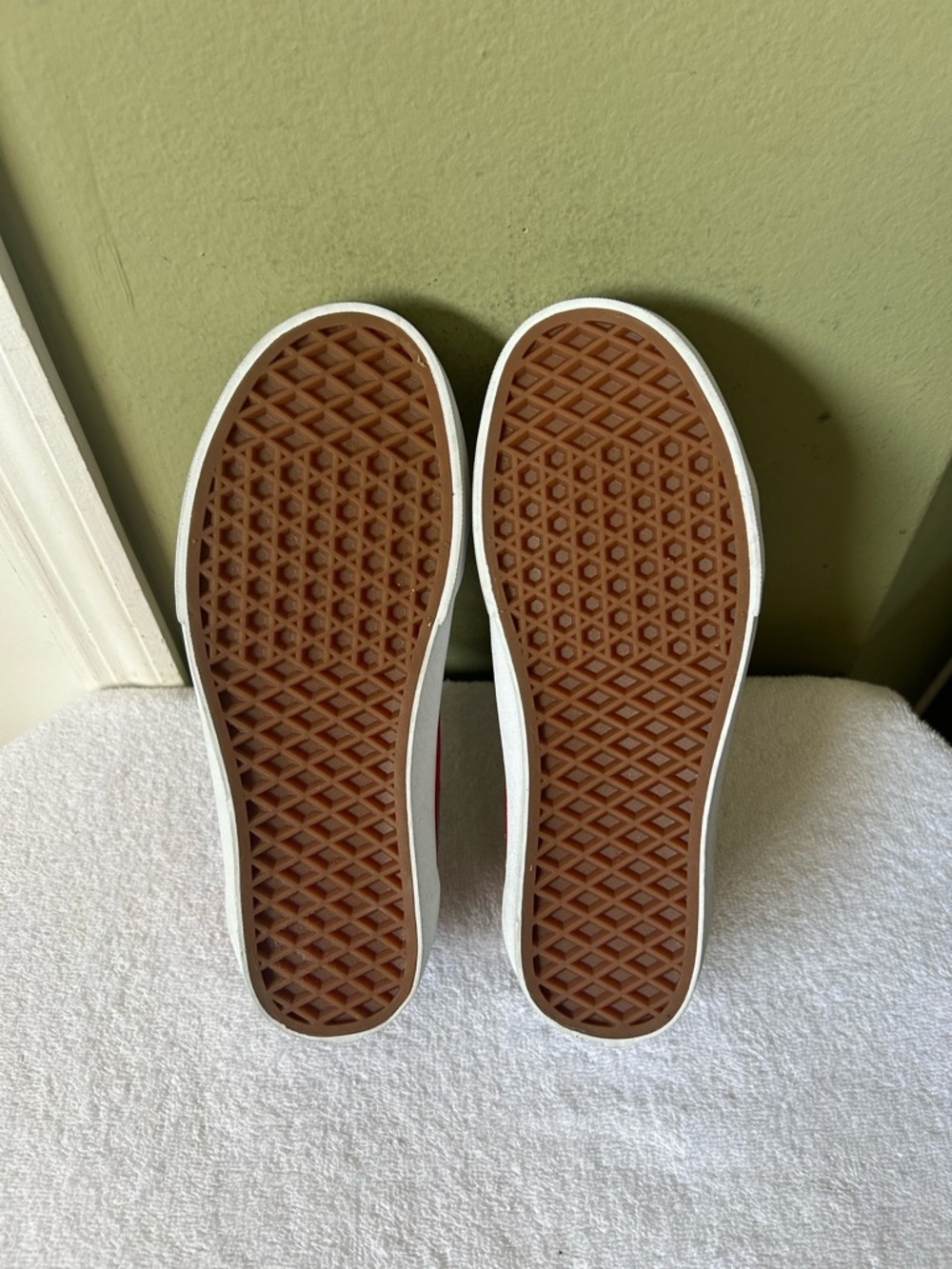 NWOB Vans Multicolor Low Top Sneakers with Red Upper and Black Toe - Picture 13 of 14
